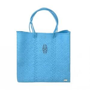 NEW LOLA'S BAG women's medium woven shoulder strap tote bag in sea blue